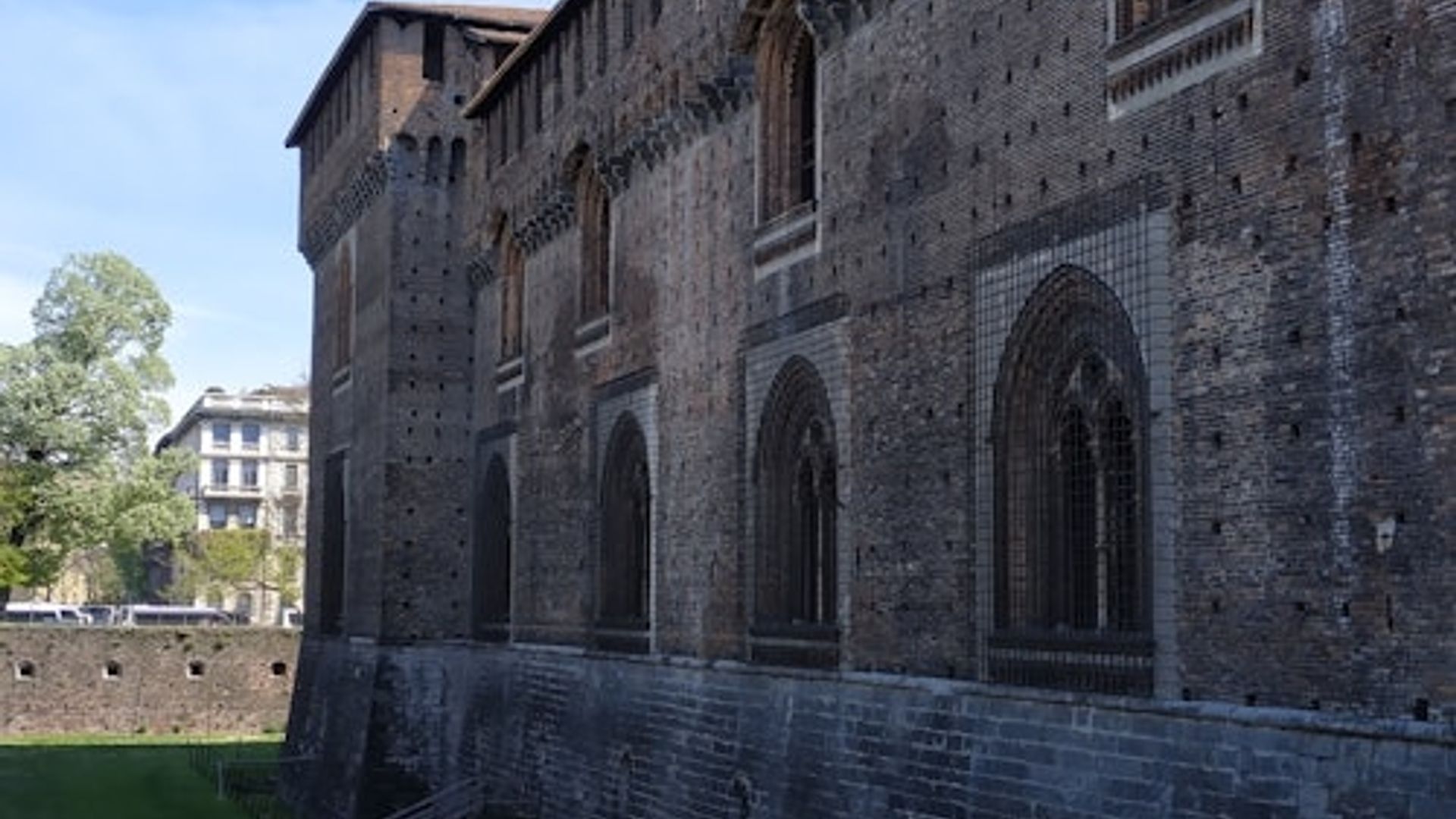 Castello Sforzesco: Guided Tour + Pietà Rondanini