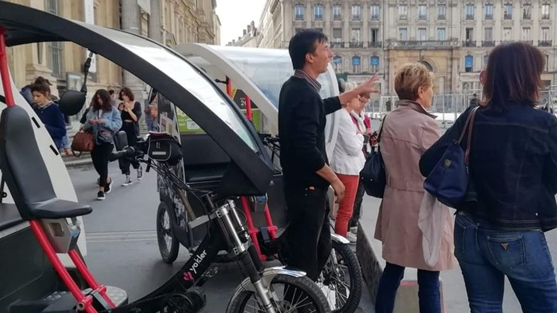 Escursione nella vecchia Lione in taxi bici