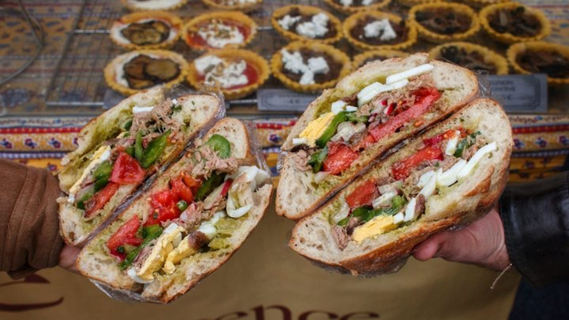 Paseo gastronómico para grupos pequeños en Aix-en-Provence