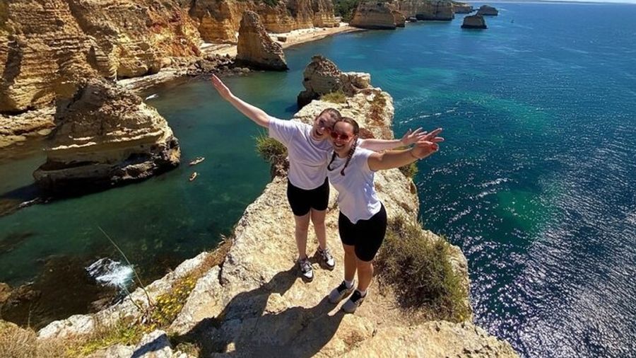 Algarve Small-Group Coastal Tour From Faro: Hike & Cliff Jump