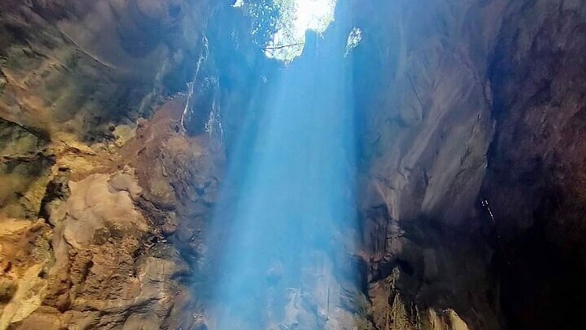 Aventura privada de esnórquel y lancha motora de día completo en Da Nang