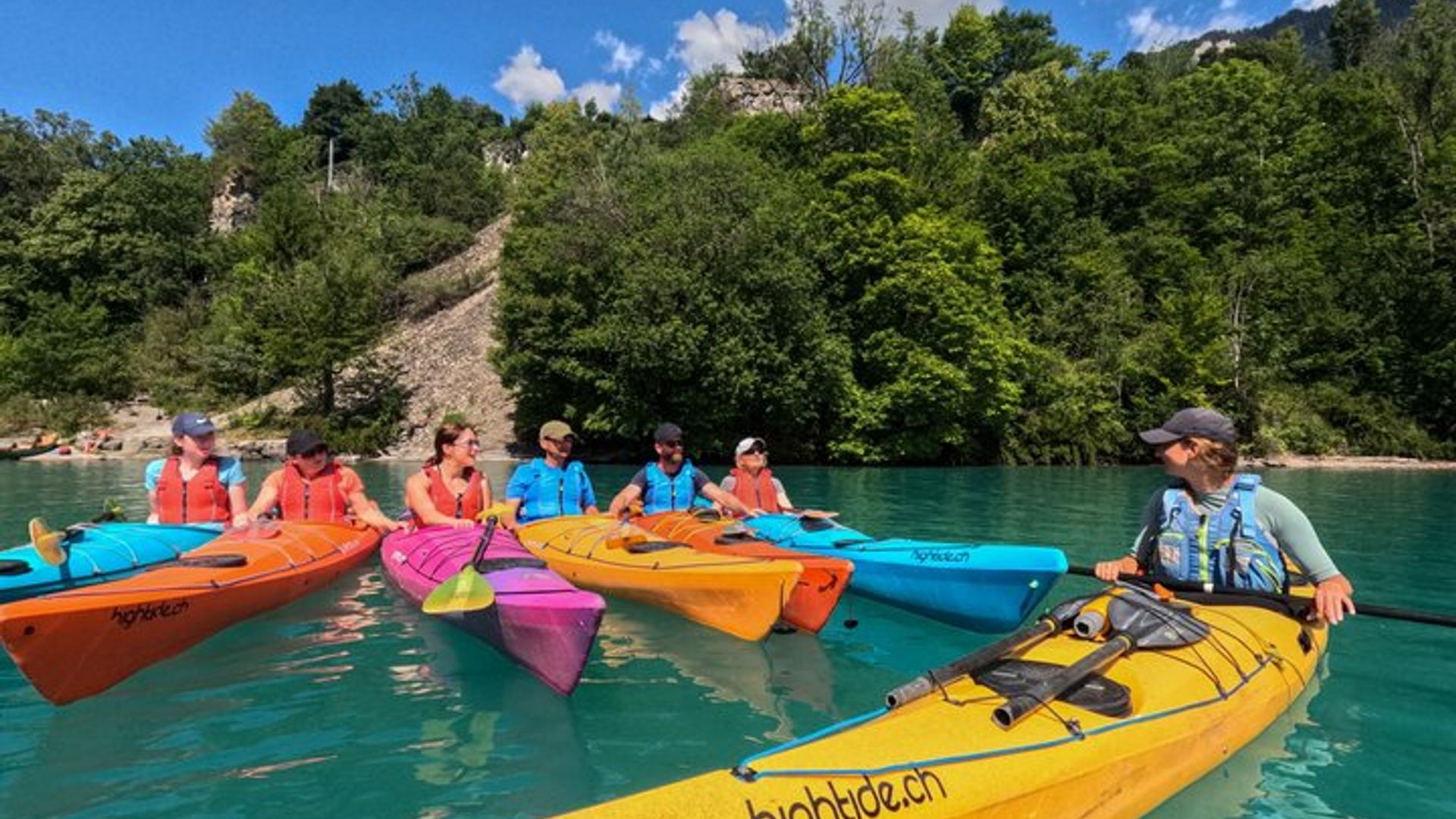 Kayak Tour of the Turquoise Lake Brienz