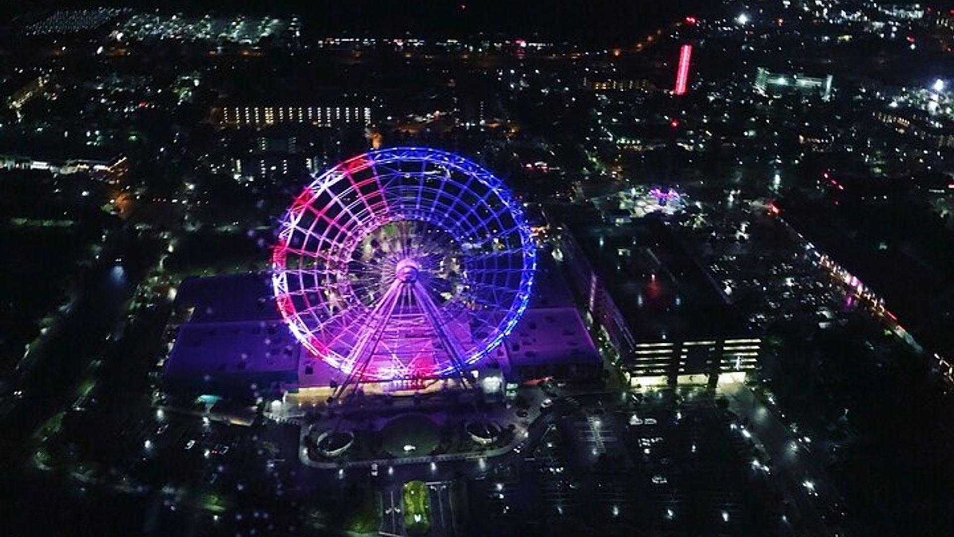 Tour en helicóptero de 31 millas por todos los parques temáticos