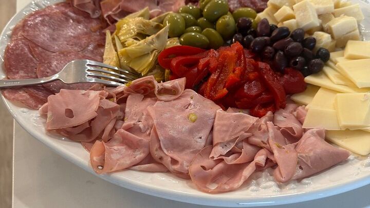 Boston: Group Guided North End Italian Food Tasting Tour