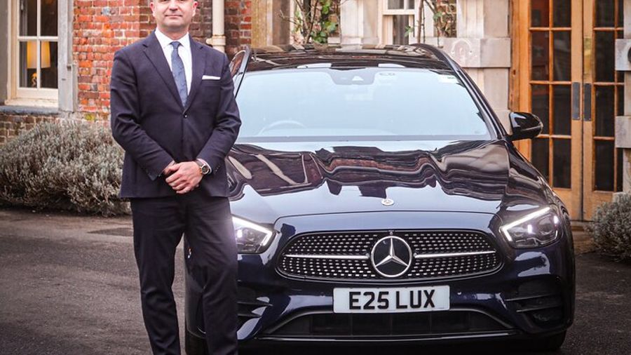 Southampton to Heathrow or Gatwick Airport Private LuxuryTransfer