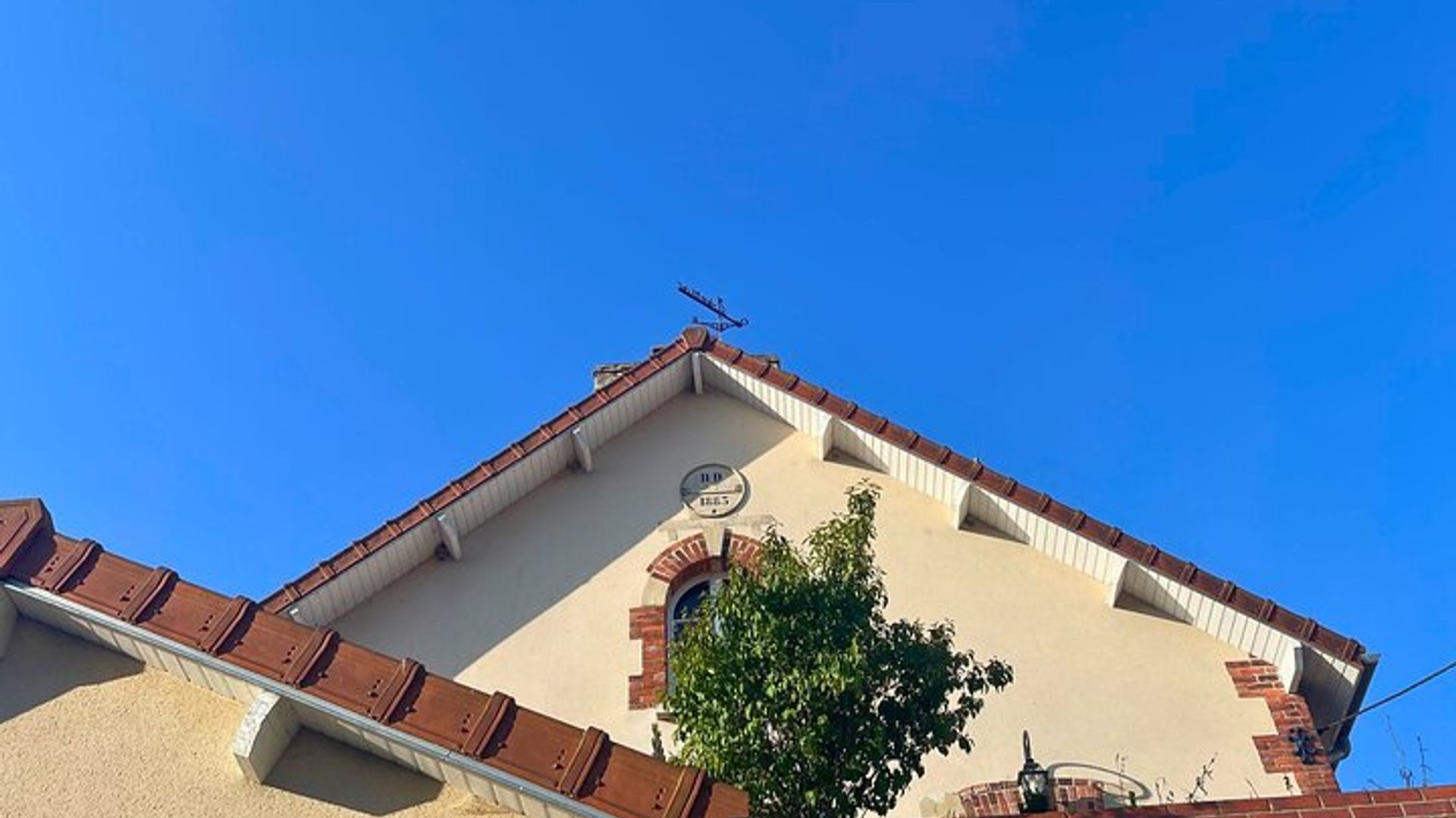 property.imageAlt