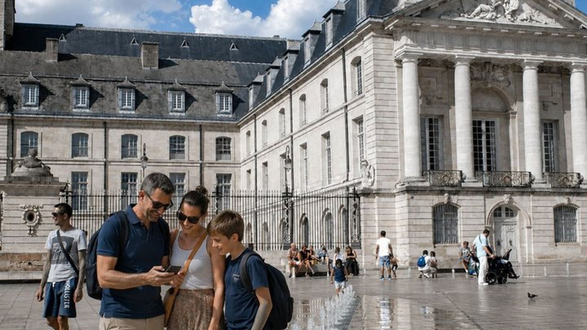 Dijon Scavenger Hunt & Highlights Self-Guided Walking Tour