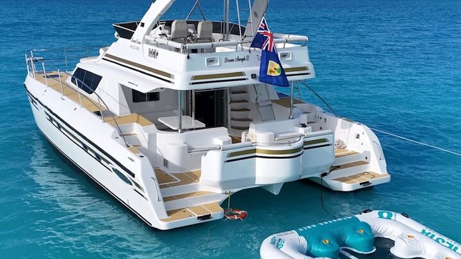Turks and Caicos Half-Day Luxury Private Yacht Charter