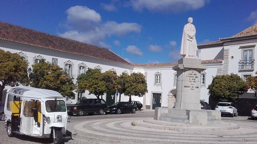 Faro City Tour on Electric Tuk-Tuks