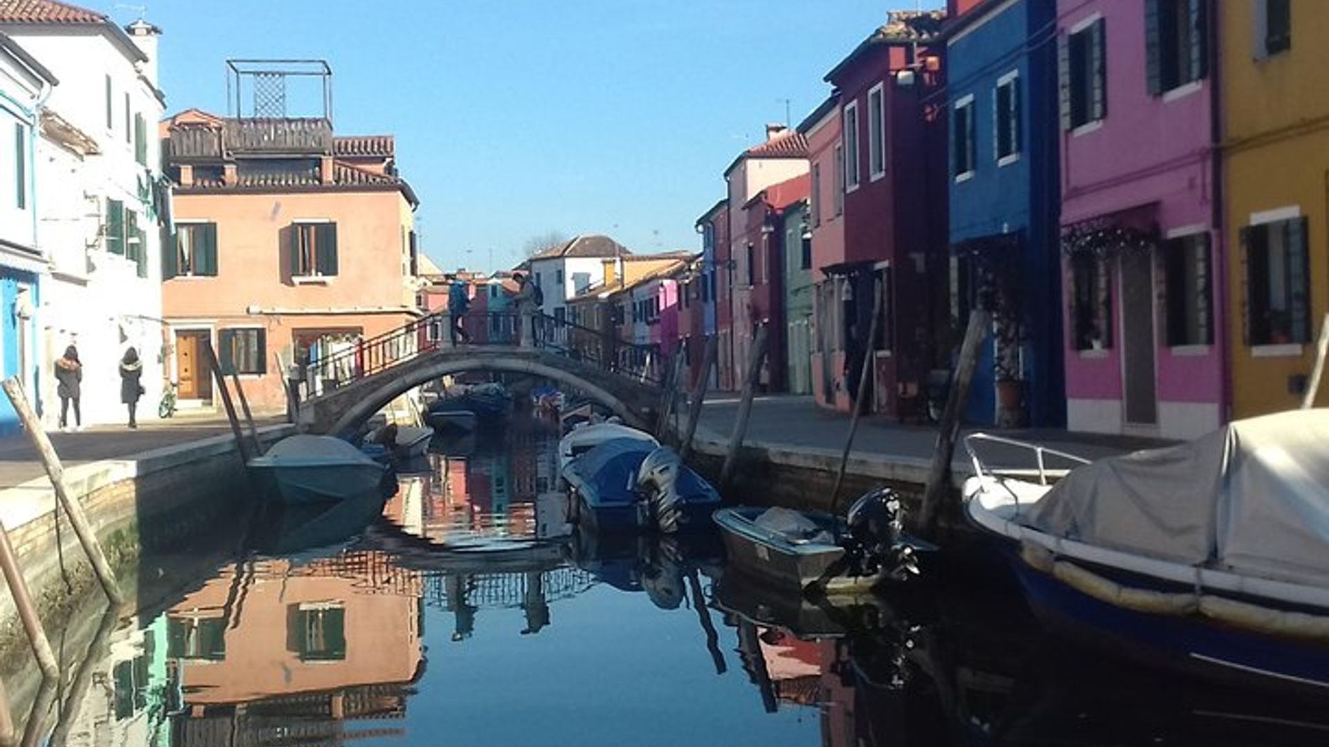 Venetian Islands Private Boat Tour to Murano, Burano, and Torcello