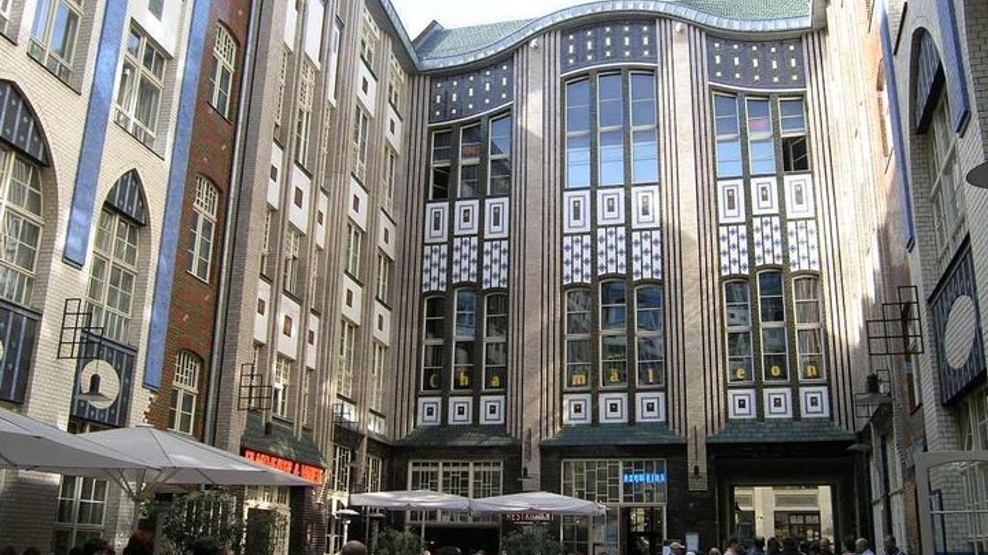 Berlin Jewish Quarter Architecture Backyards Walking Tour