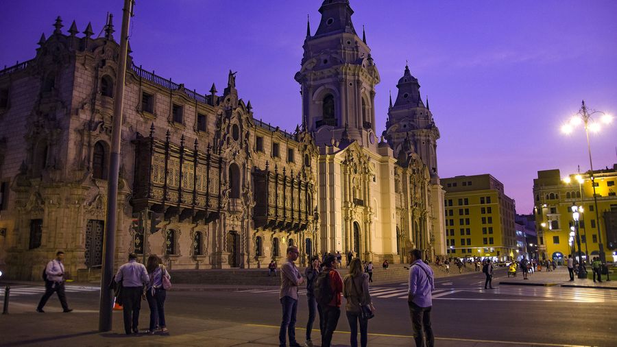 Street Food, Market and Old Eateries Tour