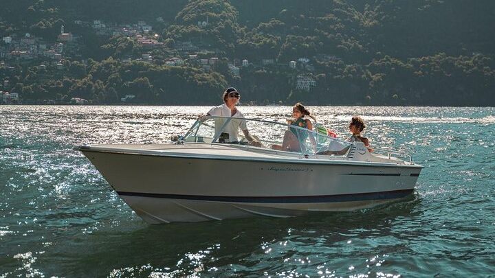Boat Tour on Lake Como with Iconic and Luxury Boat
