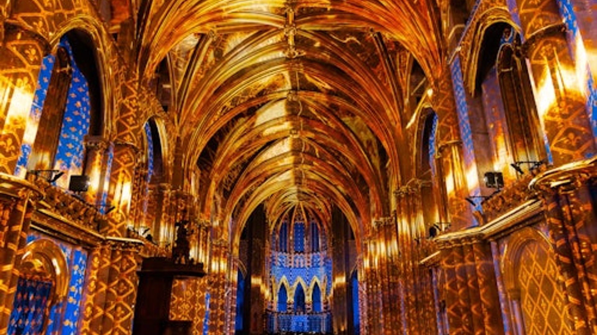 Cathedral of Brussels: Immersive Sound and Light Show – LUMINISCENCE