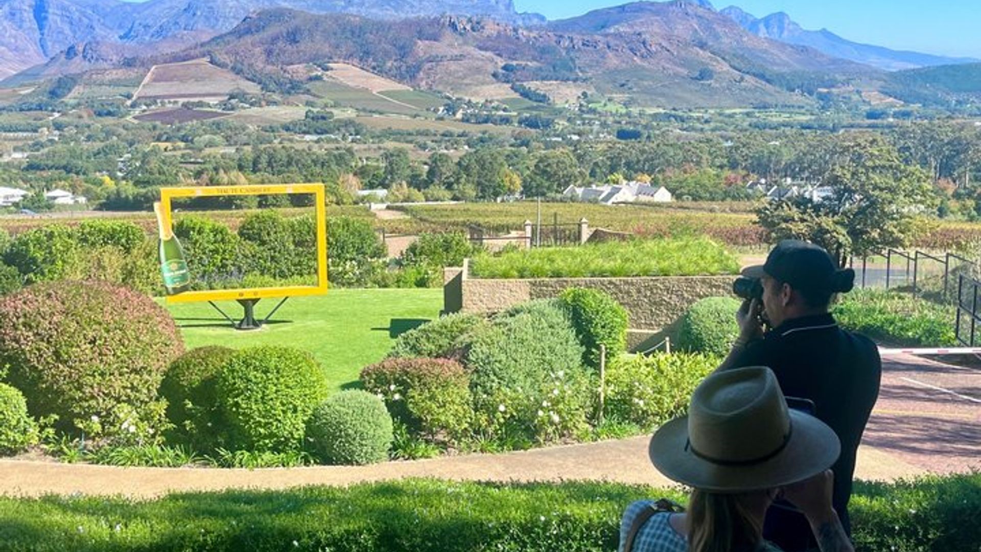 Privado : Sip & Explore Stellenbosch Wine Tour