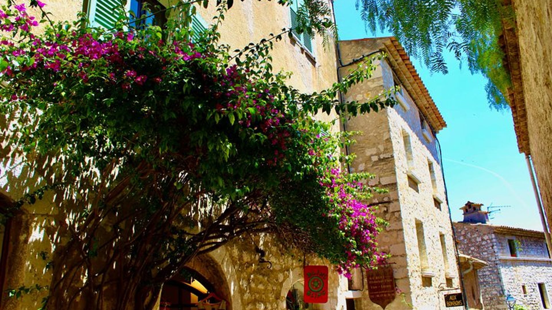 St. Paul de Vence, Tourrettes, and Gourdon Tour from Nice