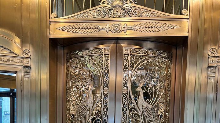 Chicago: Architecture and True Crime Walking Tour