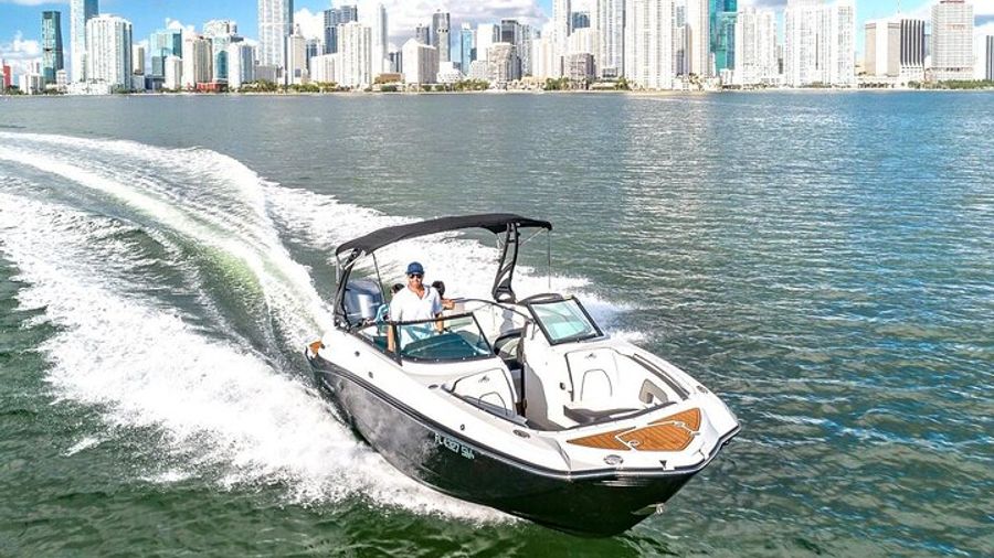 Miami Private Boat Experience With Captain