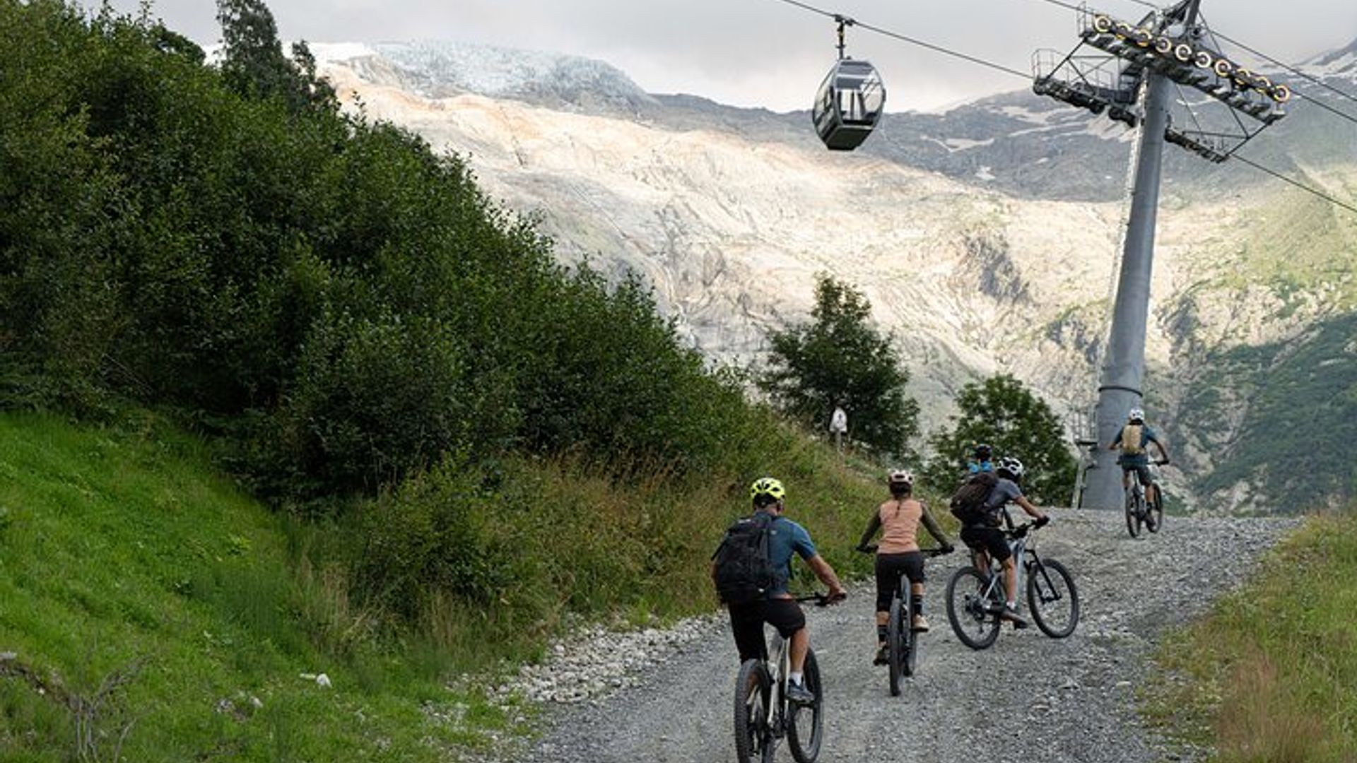 Tour en VTT électrique autoguidé à Chamonix avec itinéraires GPS
