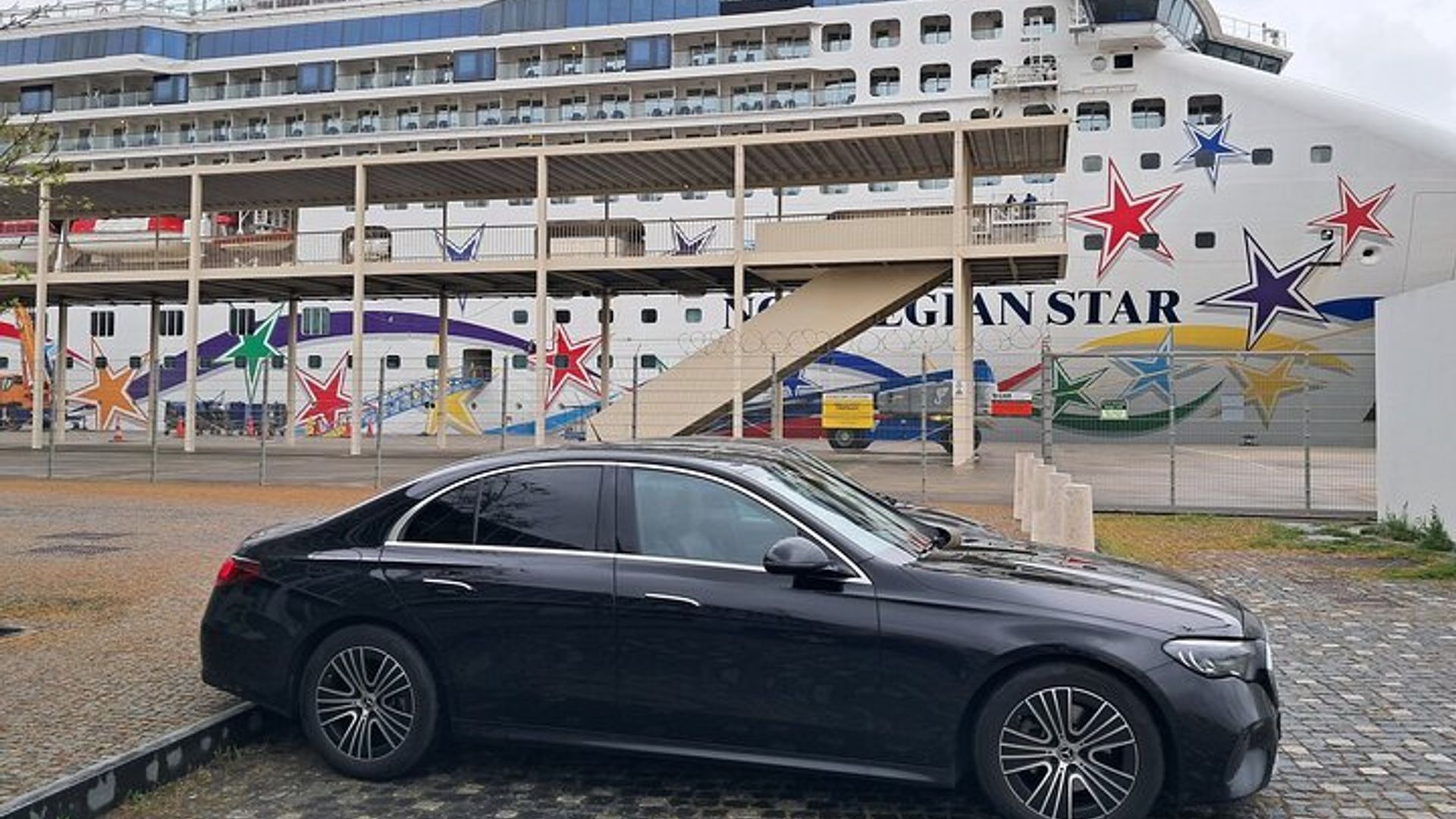 Lisbon Airport Private Transfer to/from Portugal Top Destinations
