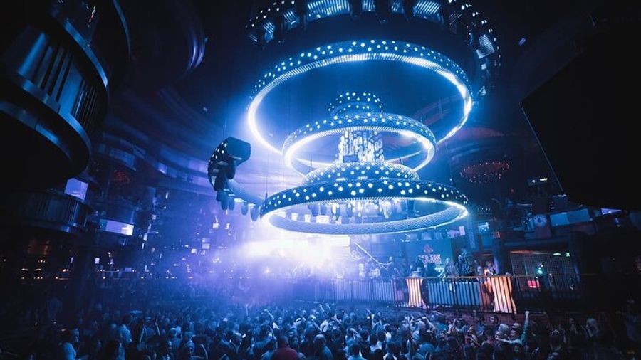 Las Vegas Party Bus Extravaganza with Three Nightclubs