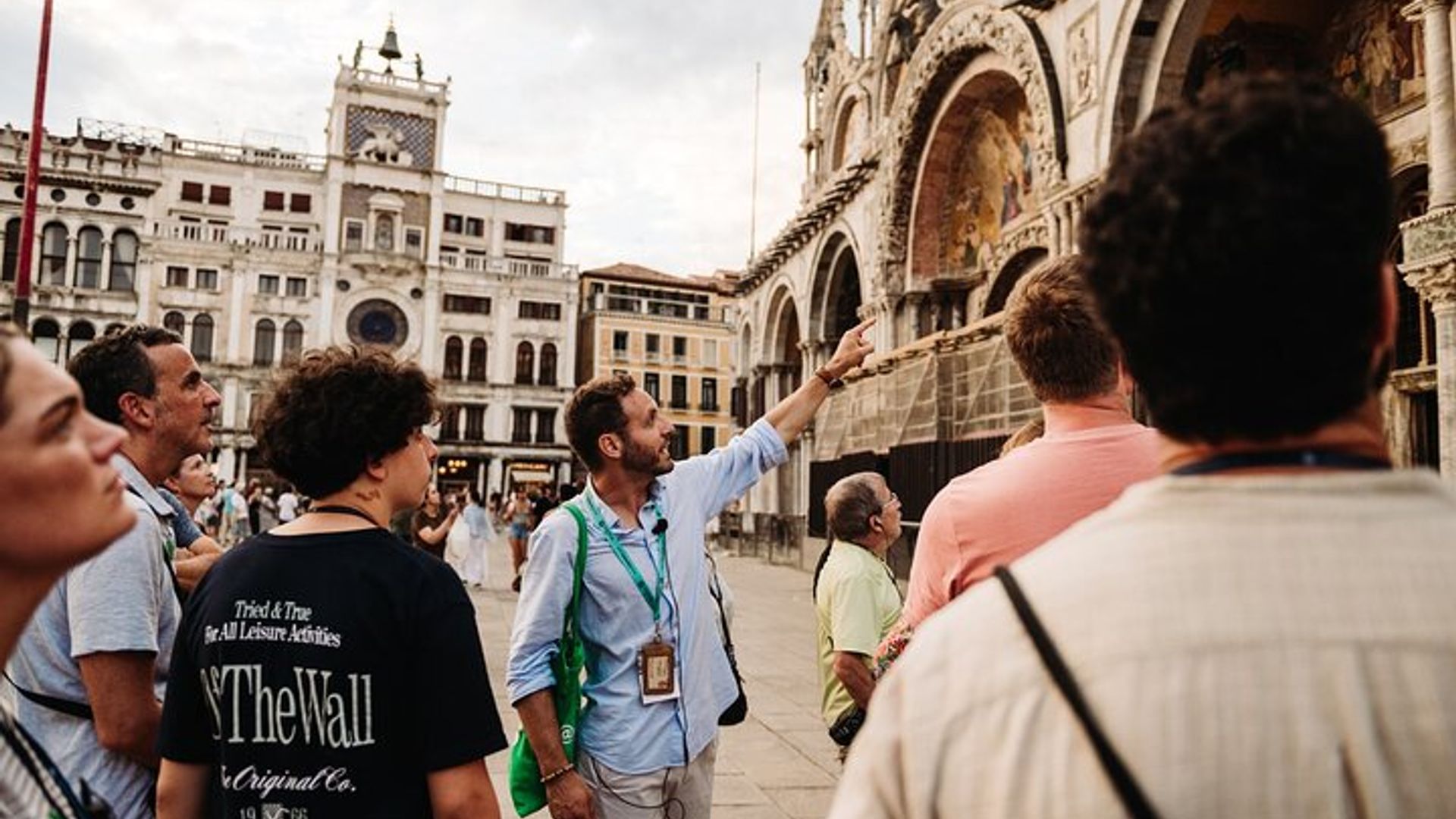 Private Welcome to Venice Tour with St. Mark's & Gondola