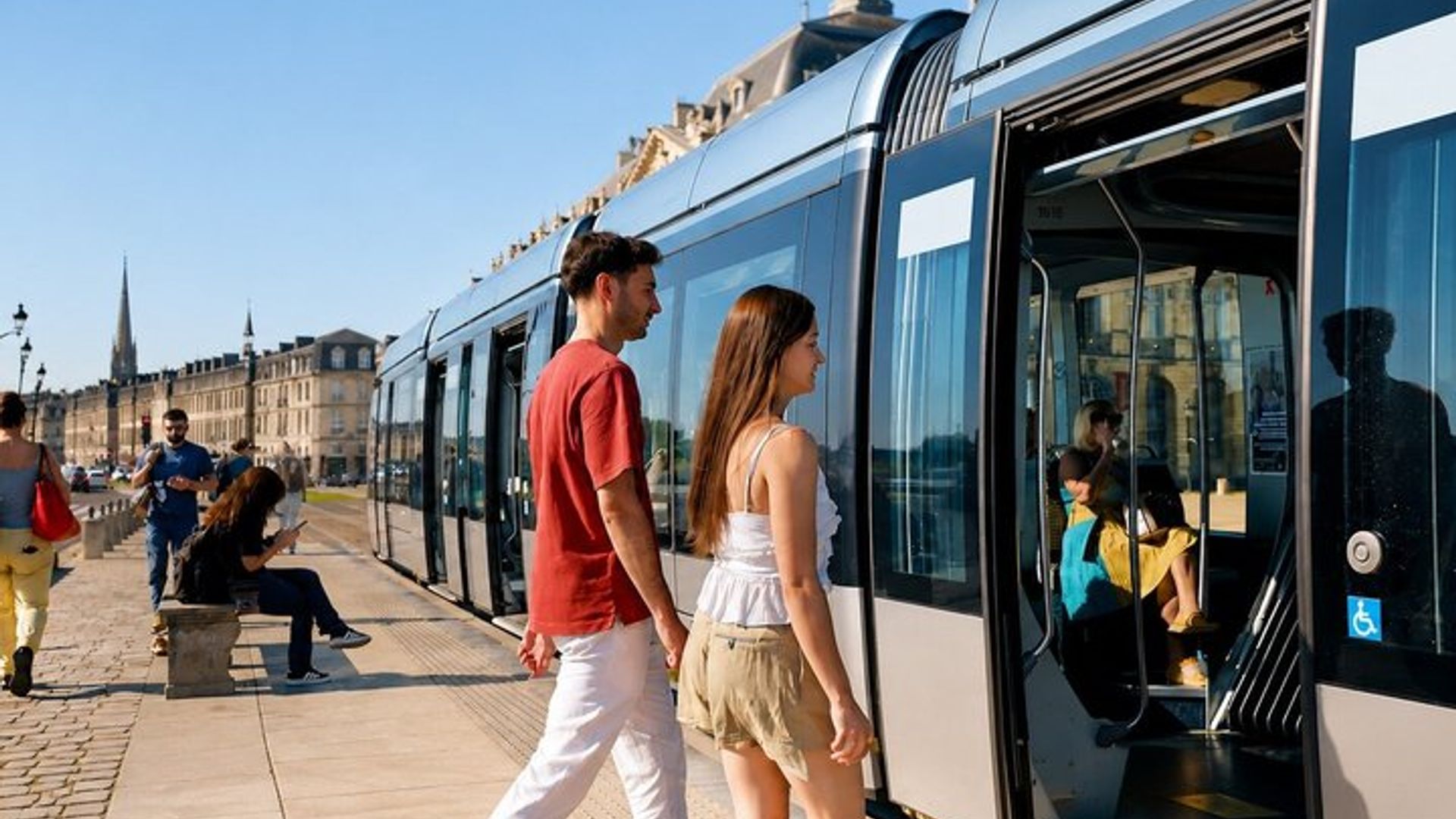 Bordeaux City Pass avec entrée à la Cité du Vin et billet de transport