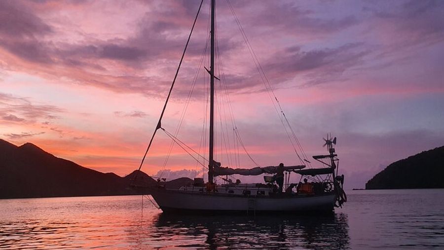 Santa Marta Sunset Sail Small-Group