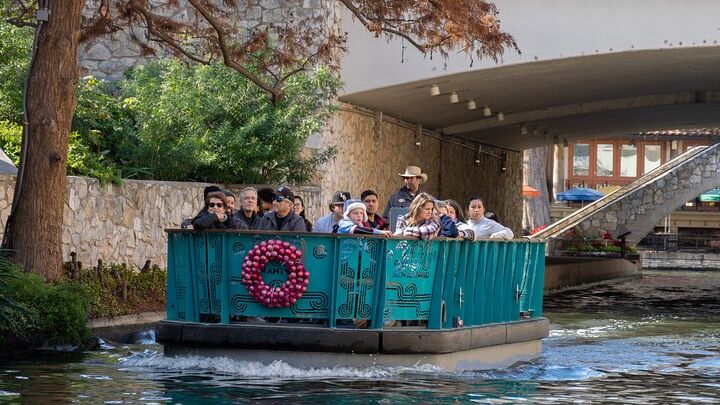 San Antonio Riverwalk Tour with Cruise