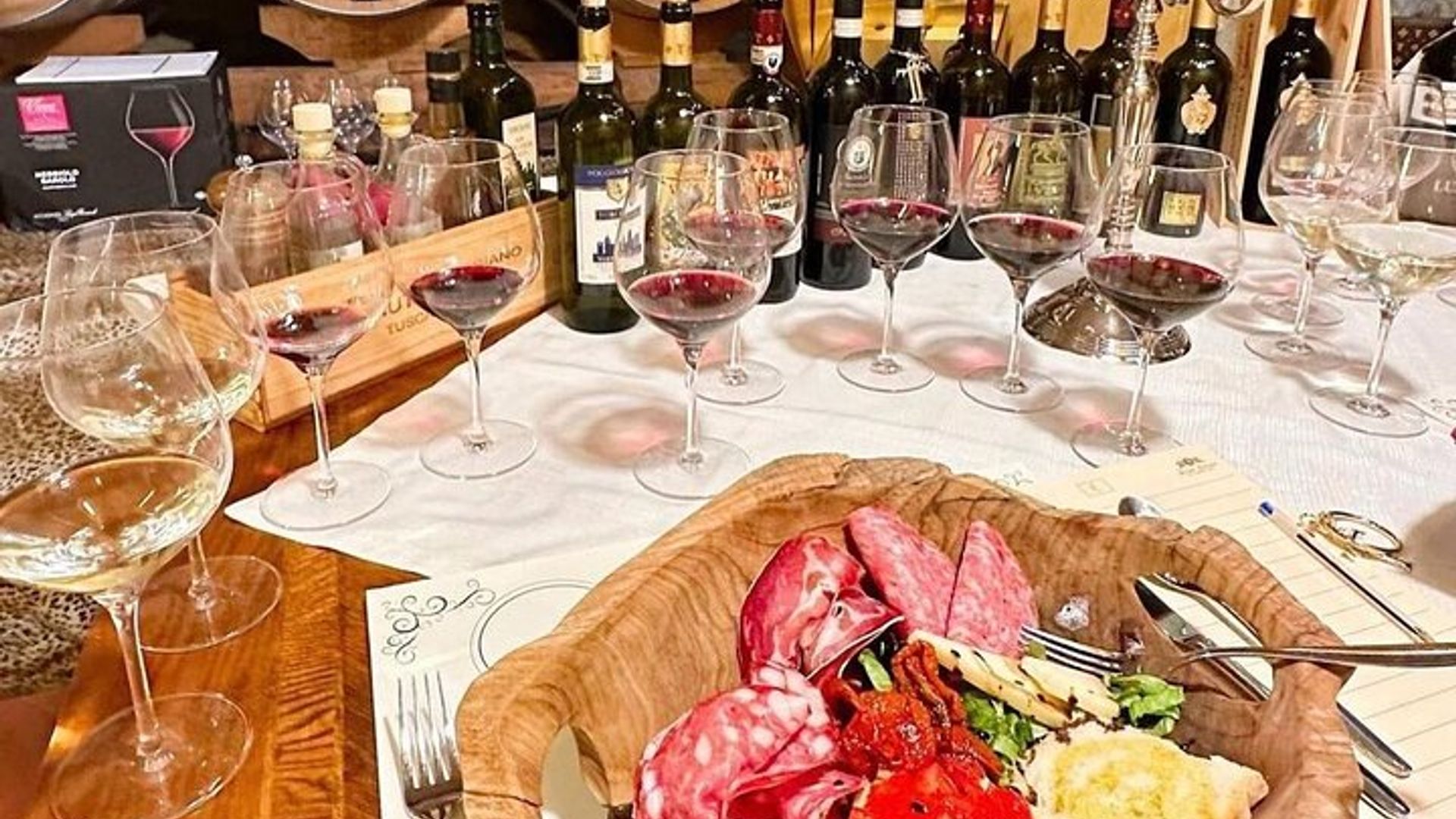 San Gimignano Private Experience from Chigi Tower & Wine Tour