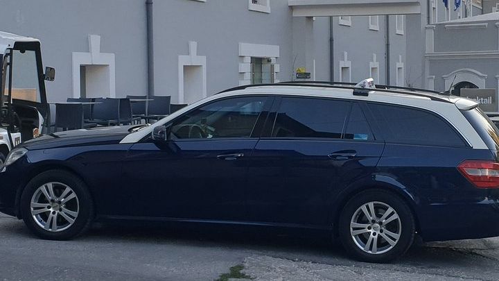 Thessaloniki city from or to SKG airport transfer