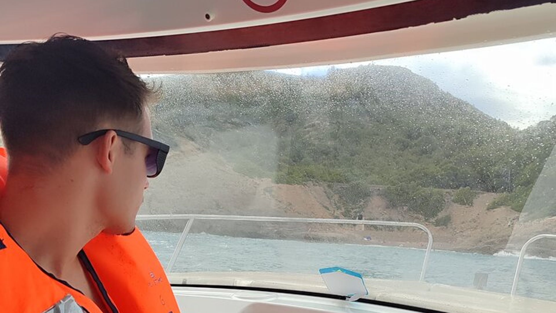 Expérience de navigation en bateau de plongée en apnée privée incluse