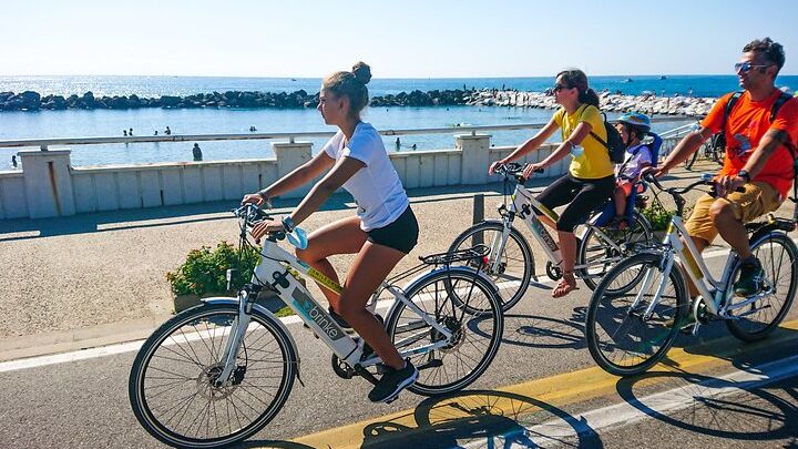 E-Bike Rental from Pisa: Trammino Seaside Cycle Path