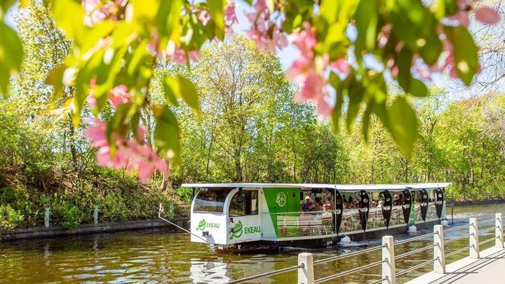 Best of Ottawa Small Group Tour with Rideau Canal Cruise