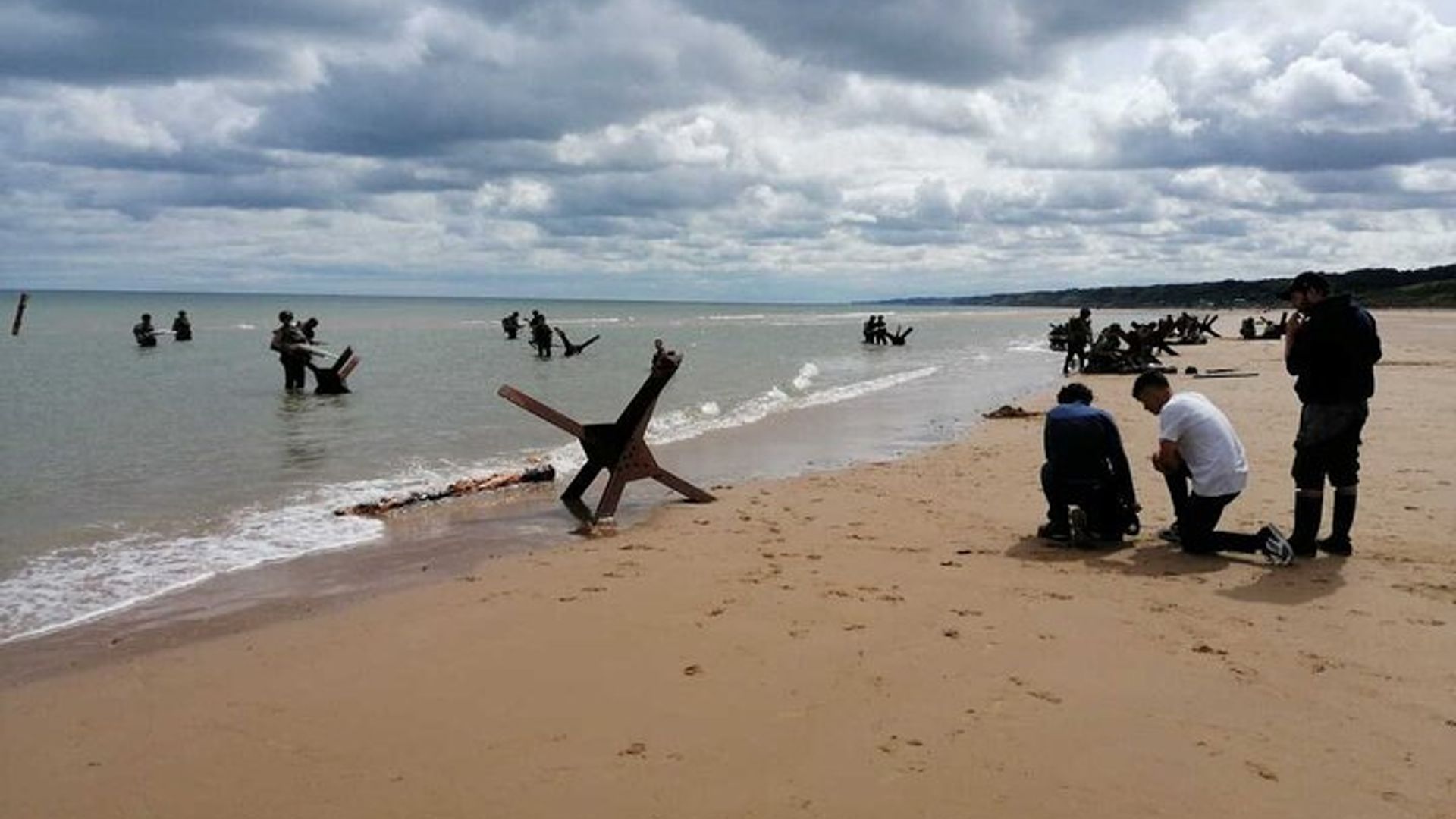 Jour J Omaha Beach Visite privée avec transfert CDG et Champagne