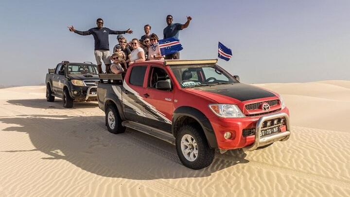 4WD Boa Vista group day tour south and north with sandboarding