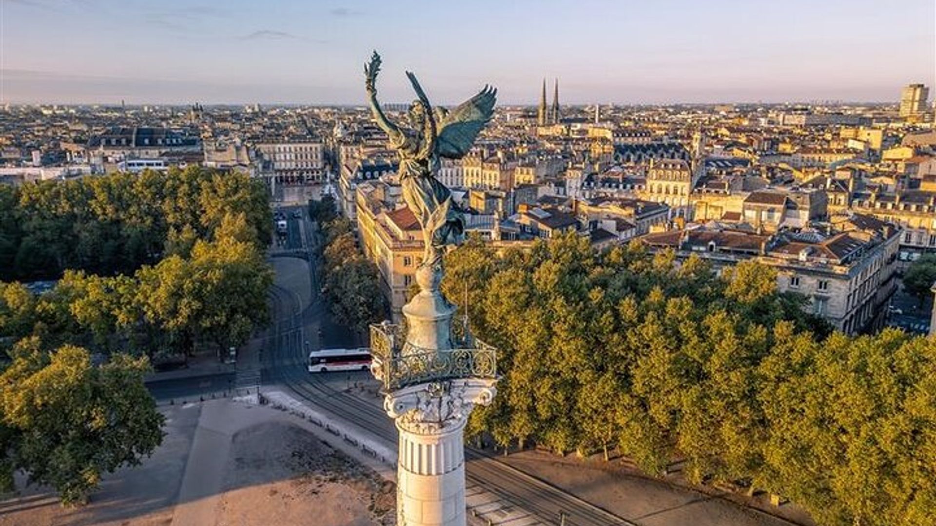 Port du Verdon à Bordeaux: Culture, Vins & Temps forts Voyage à terre