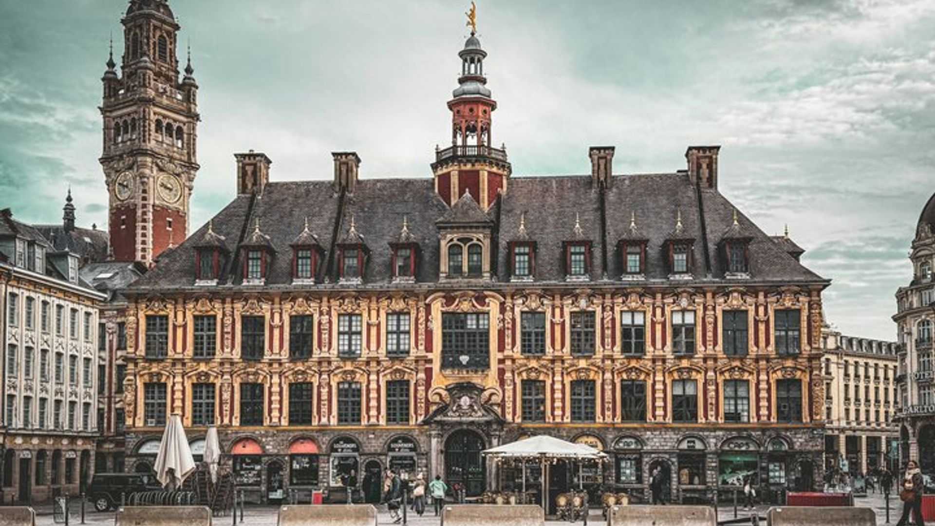 Chasse au trésor mobile de Lille et visite à pied des points forts de la ville