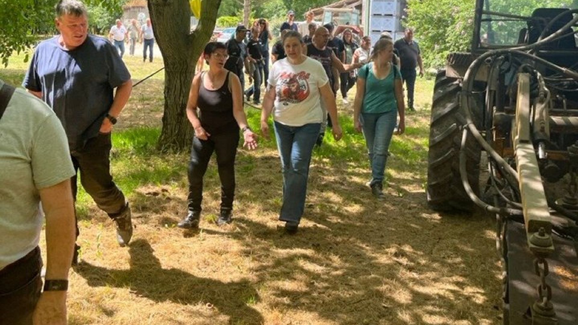 Mittagessen im L'Ombre des Noyers mit Führung und Verkostung über das Weingut.