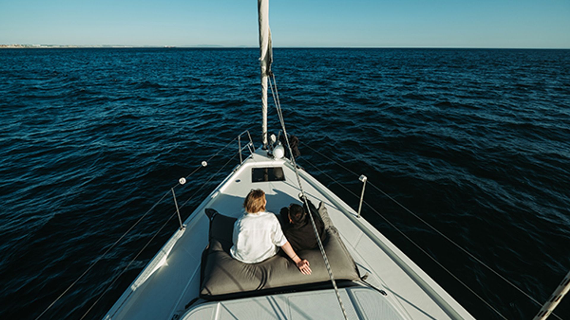 Cascais Luxury Romantic Private 2h Cruise with sparkling wine