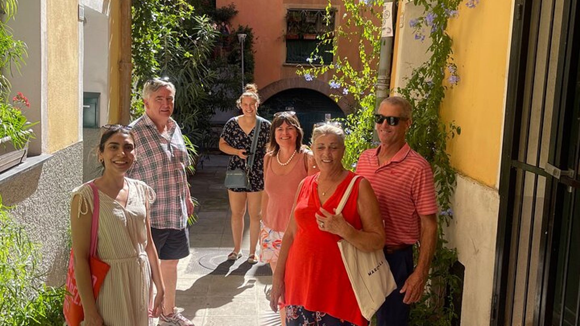 Walking tour of Nice, the old town & the Coline du Château