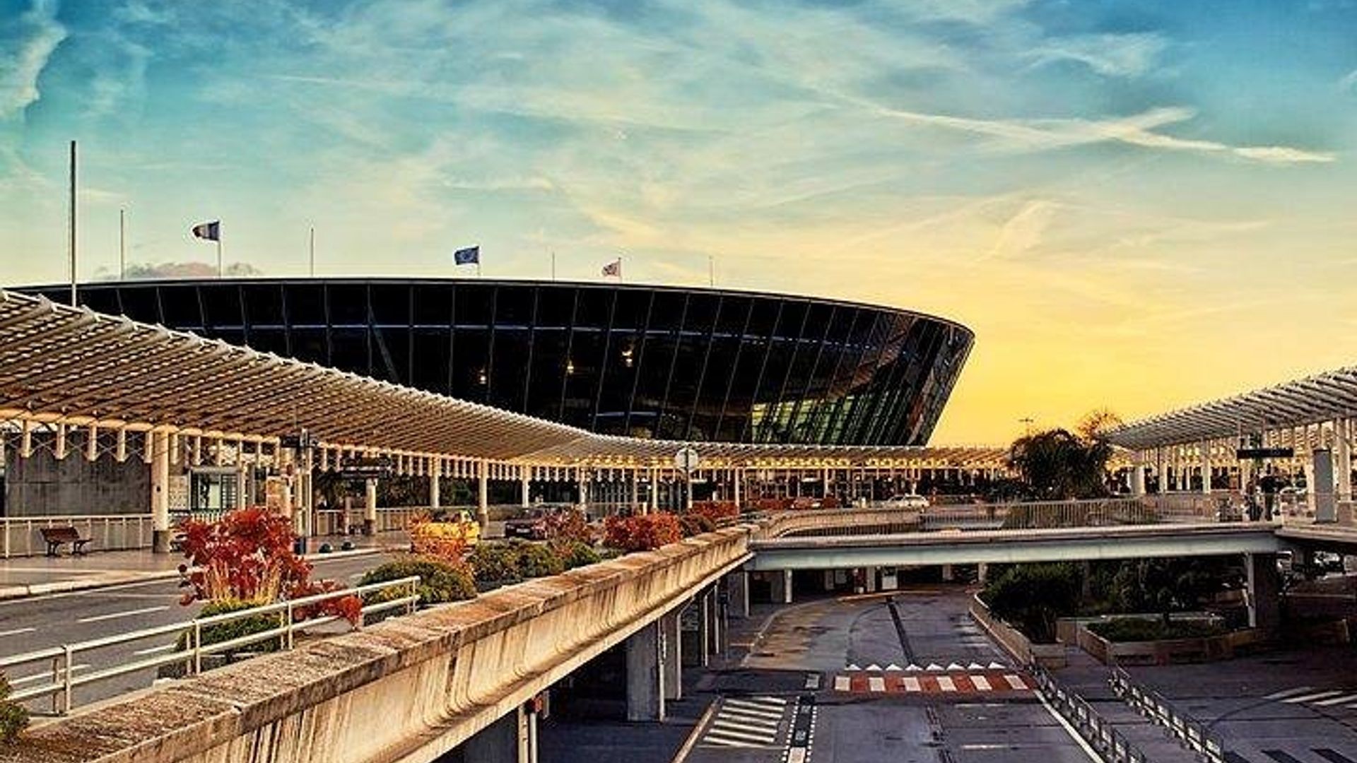 Privater Transfer bei der Ankunft: Flughafen Nizza zum Hotel