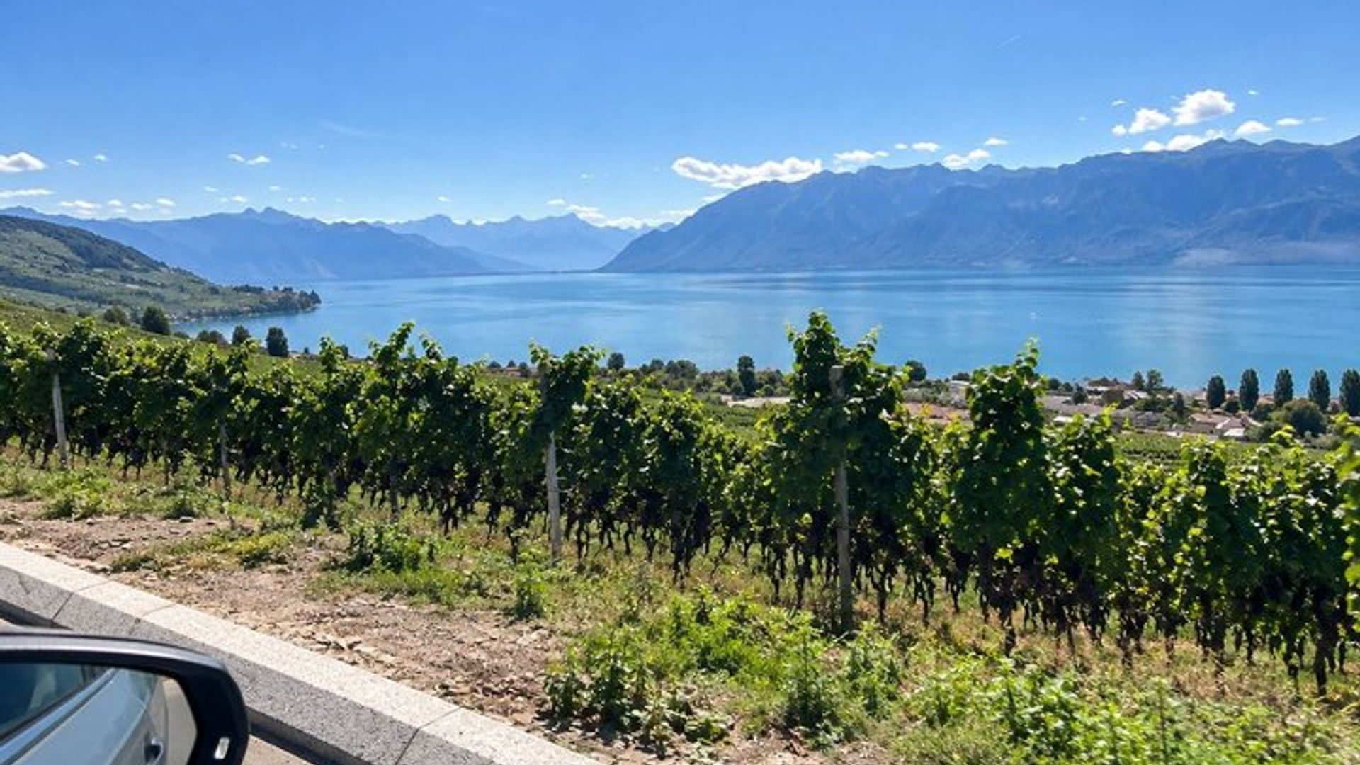 Lake Geneva Self-Guided Driving Audio Tour from Lausanne/Montreux
