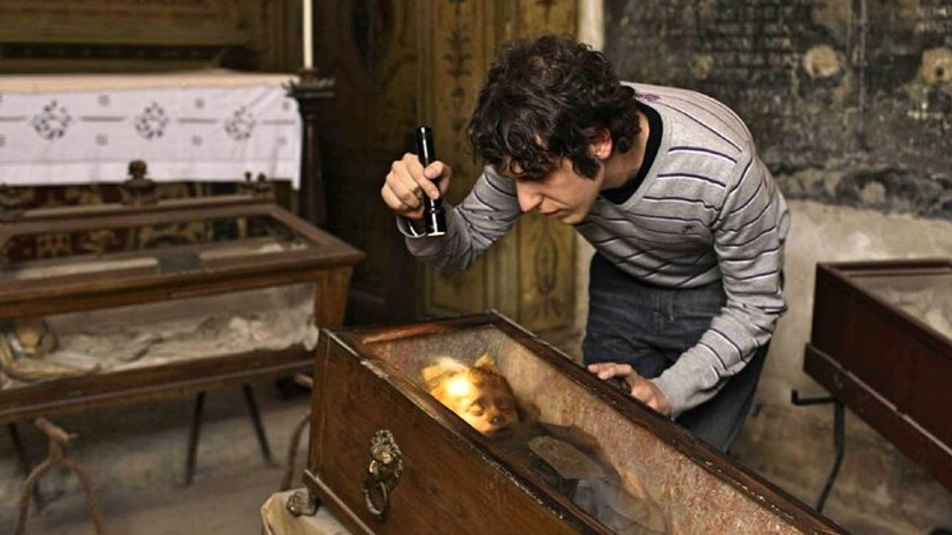 Jenseits des Schleiers des Lebens: Die Katakomben und der Kapuzinerfriedhof