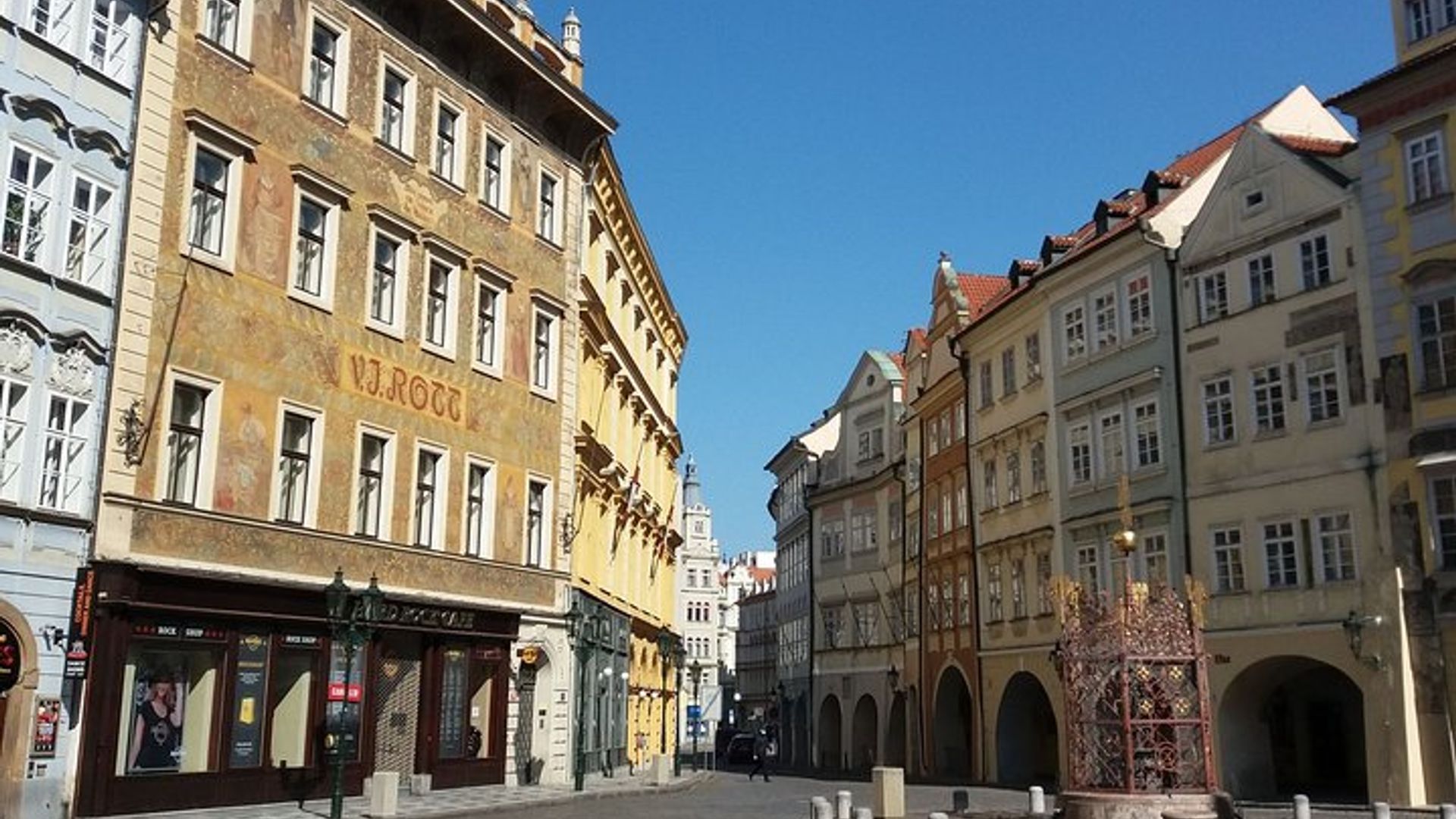 The House Signs of Old Prague: A Self-Guided Audio Tour
