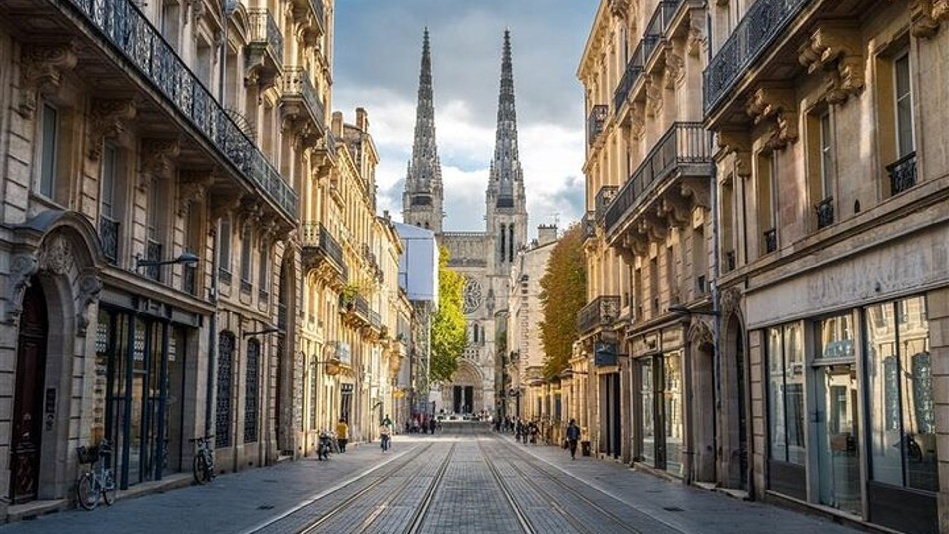 Port du Verdon à Bordeaux: Culture, Vins & Temps forts Voyage à terre