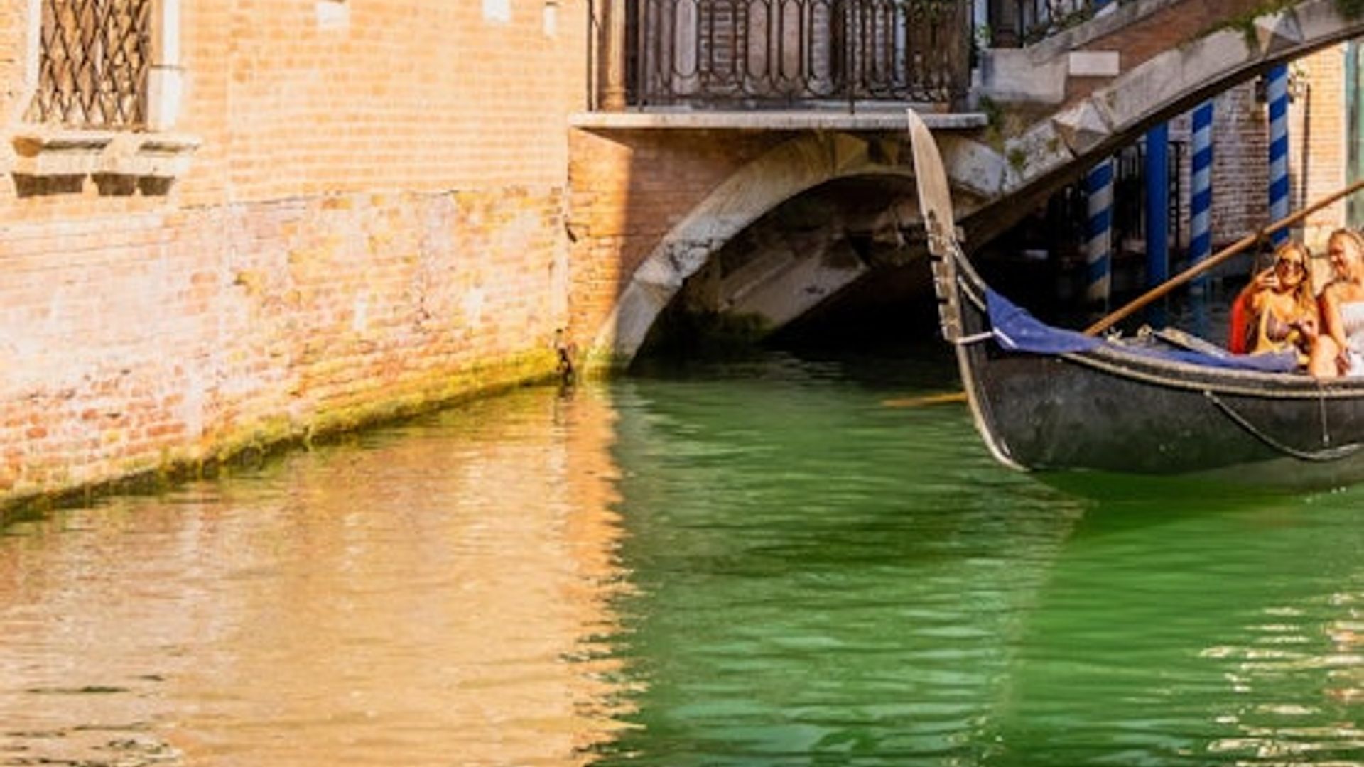 Venice: Shared Gondola Ride