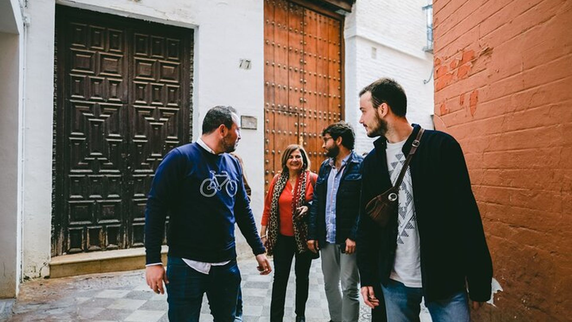 Seville: Barrio Santa Cruz Jewish Quarter Small-Group Tour