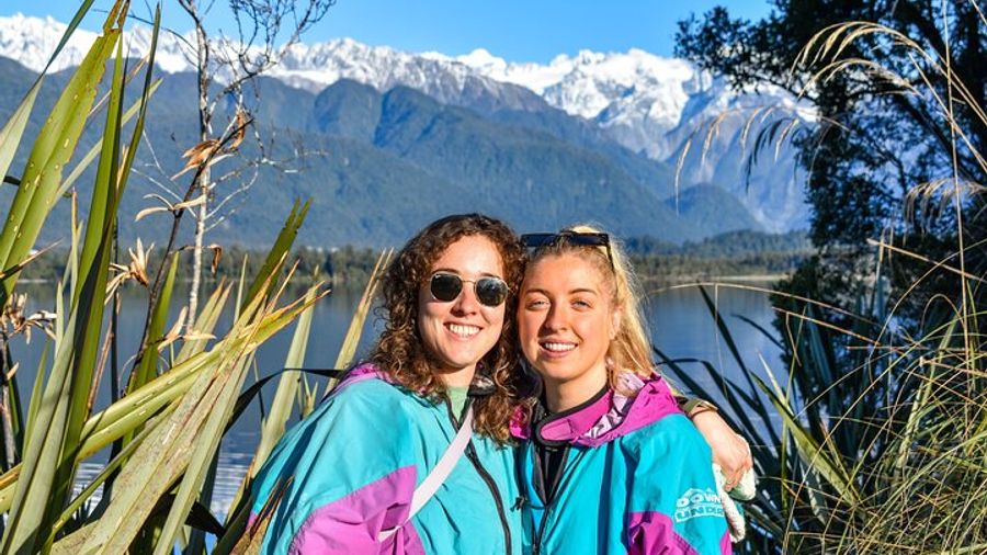 Lake Mapourika and Okarito Kiwis Half-Day Kayak and Hike