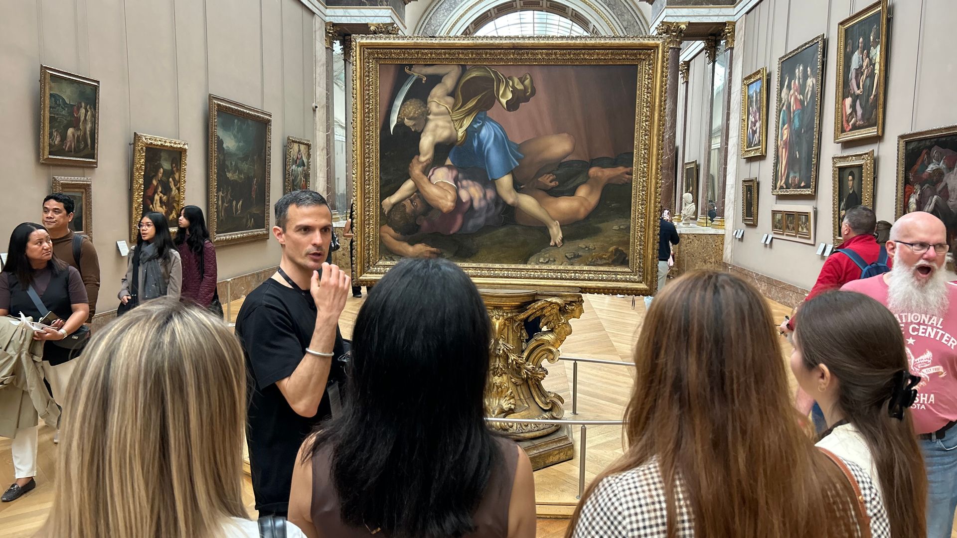 Paris: Louvre Museum Semi-Private Tour | Skip the Line | Max 6